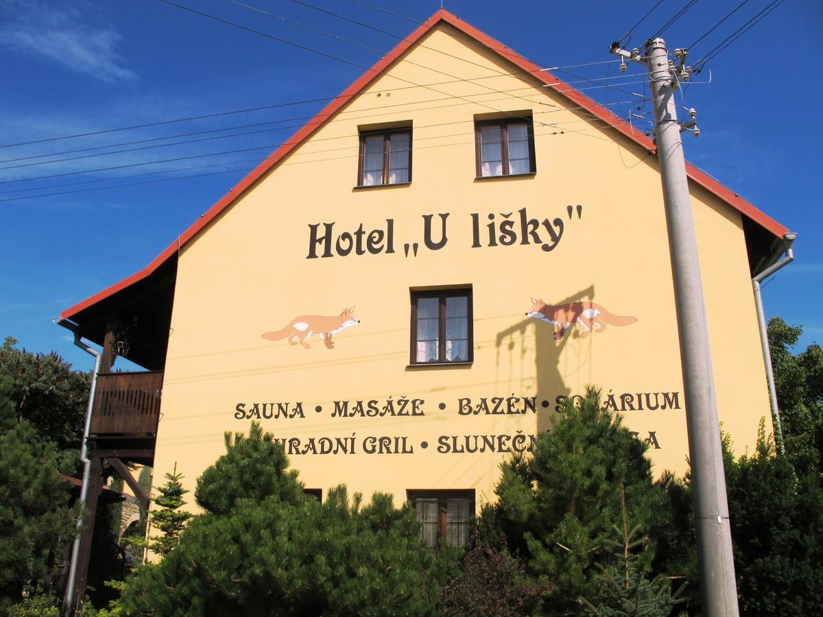 Hotel U Lisky Hostka  Eksteriør bilde